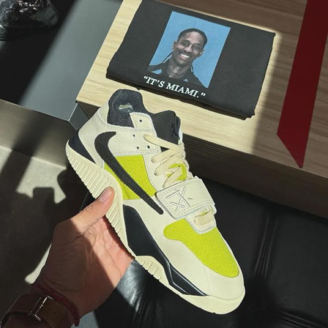 x Nike」今年不发售了官图高清曝光j9九游会网站入口延期！绿倒勾「TS(图1)